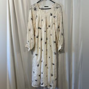 Cream and Black Floral Long Sleeve Dress